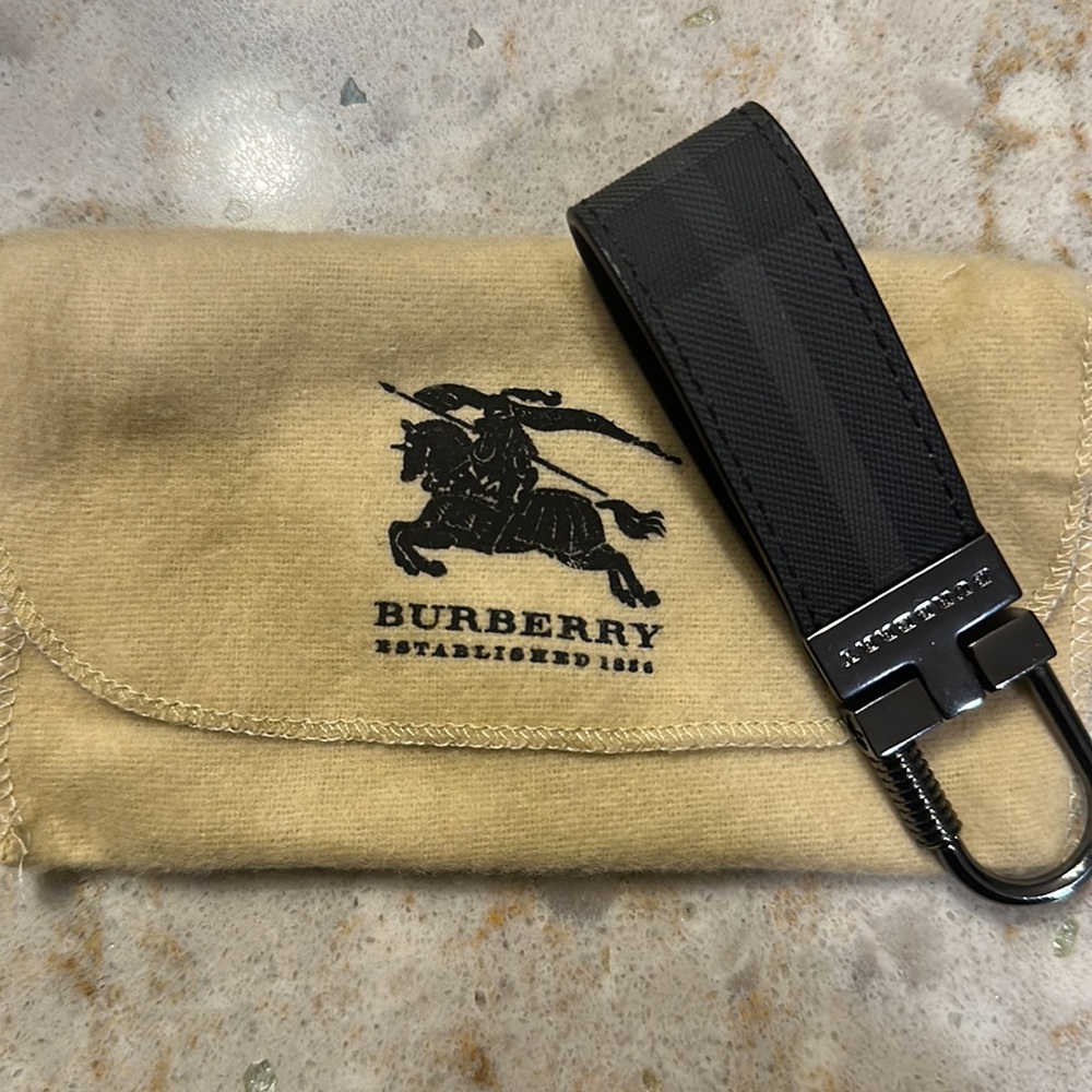 Burberry Leather Key Chain - Picture 3 of 5